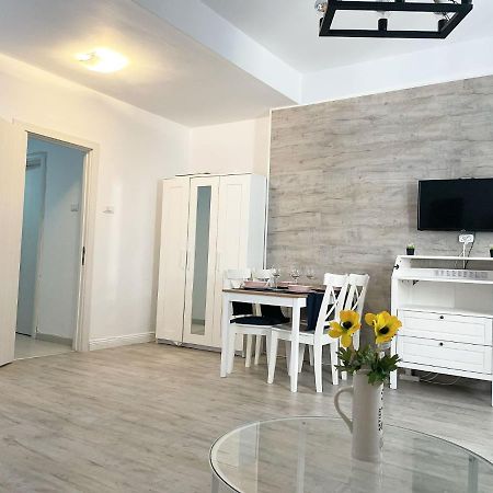בוקרשט White Apartment מראה חיצוני תמונה